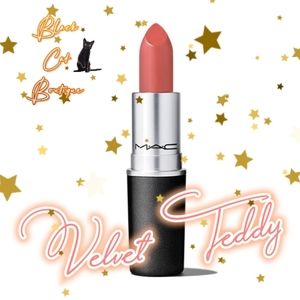 💋 M•A•C Matte Lipstick 💄